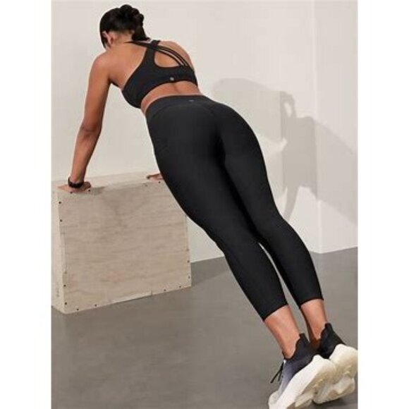 Athleta Black Interval Stash High Rise 7/8 Leggings Medium - Picture 4 of 9